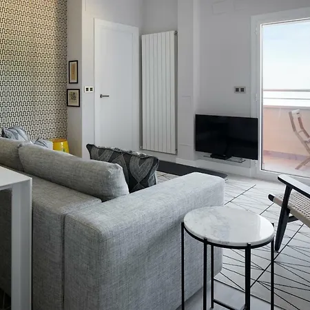 Sunset By Feelfree 산세바스티안